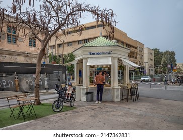 TEL AVIV, ISRAEL - APRIL 08, 2022 : Food kiosk at boulevard Rothschild in Tel Aviv, Israel.