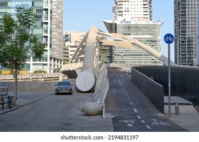 Tel Aviv Israel August 2022 Yitzhak Navon Bridge (Yehudit Bridge)