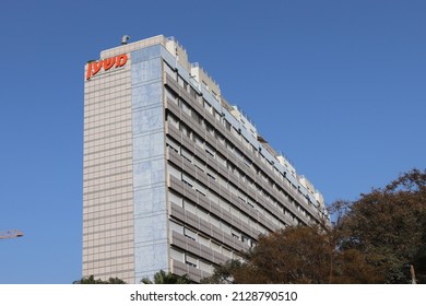 Tel Aviv, Israel - February 18, 2022: Building Of Mishan Brodetsky Prestigious Senior Living Center In Ramat Aviv Neighborhood.  Home For The Elders. Ramat Aviv Neighborhood.