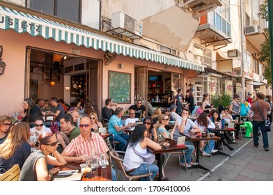 TEL AVIV, ISRAEL - MARCH 6, 2009: Busy Cafe In Shenkin Street