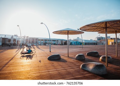 Tel Aviv/Israel/november 2017/promenade In The Port