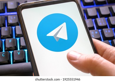 667 Contacts In Telegram Images, Stock Photos & Vectors | Shutterstock