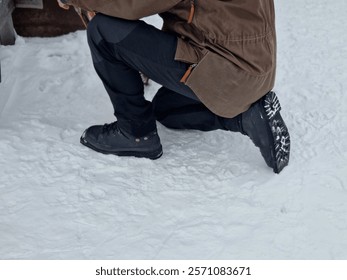 Telemark skiing is technique that combines elements of Alpine and Nordic, using rear foot to keep balance while pushing on front foot to create a carving turn on downhill , ski lift
