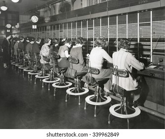 Telephone Operator Images Stock Photos Vectors Shutterstock