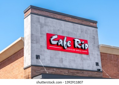 TEMPE, AZ/USA - APRIL 10, 2019: Cafe Rio Mexican Grill Restuarant Exterior And Trademark Logo.
