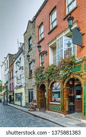 Temple Bar Street In Dublin City Center, Ireland