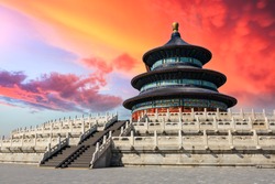 Świątynia Nieba Krajobraz O Zachodzie Słońca W Pekinie, Chińskie Symbole Kulturowe