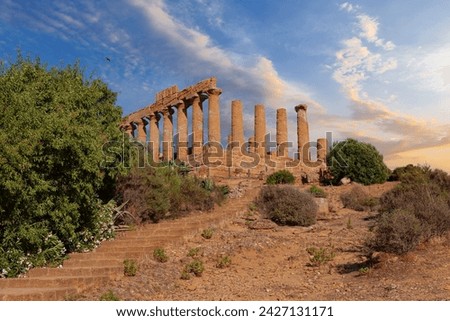 The temple of Juno, in the Valley of the Temples of Agrigento an ancient Greek Temple , Agrigento, Sicily. 