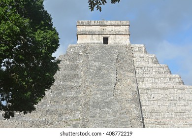 Temple Of Kukulkan, Pyramid In Chichen Itza, Yucatan, Mexico.
This Step Pyramid Is About 30 Metres (98 Ft) High And Consists Of 9 Square Terraces, With A Temple Upon The Summit.