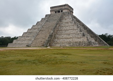 Temple Of Kukulkan, Pyramid In Chichen Itza, Yucatan, Mexico.
This Step Pyramid Is About 30 Metres (98 Ft) High And Consists Of 9 Square Terraces, With A Temple Upon The Summit.