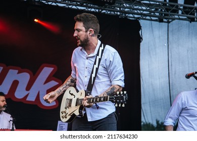 Temple Newsam Park , 4th September 2021, Frank Turner And The Sleeping Souls Perform Live At Slam Dunk Festival Leeds Uk. 