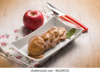 Tenderloin With Apple Cream Sauce