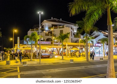 Tenerife, Canary Islands - November 30, 2018: View Of Buildings And Nightlife In The Bars And Terraces Of The Tourist City Of Playa De Las Americas