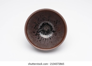 Tenmoku Tea Bowl With Oil Spot.
It Is A Jian Ware Of The Song Dynasty In China.