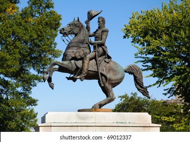 Tennessee State Capitol And President Andrew Jackson Statue