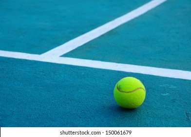 Tennis Ball Court Stock Photo 150061679 | Shutterstock