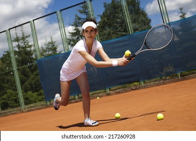 Tennis Player On Court Stock Photo 217260928 | Shutterstock