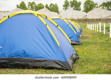 Sewa khemah camping