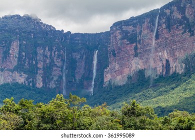 Tepui (table Mountain) Auyan In National Park Canaima, Venezuela