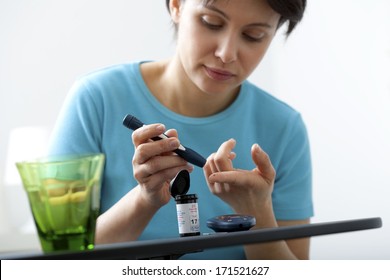 Test For Diabetes, Woman