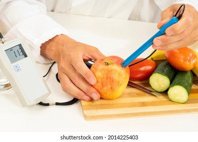 Test Of Oxidation Reduction Potential (ORP) Of An Apple Fruit