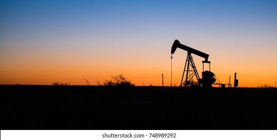 Texas Oil Pump Jack Fracking Crude Extraction Machine Sunset