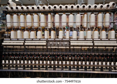 13,355 Loom machine Images, Stock Photos & Vectors | Shutterstock