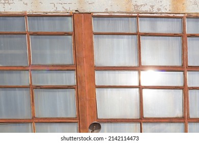 30,076 Broken factory windows Images, Stock Photos & Vectors | Shutterstock