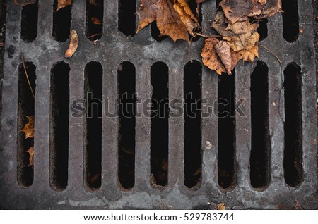 Texture sewer grates