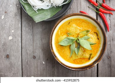 Thai Curry With Rice Noodle