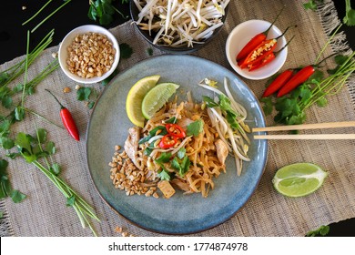 Thai Food - Pad Thai Flatlay 