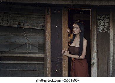 Thai Ghost Legend Mae Nak Phra Khanong,Traditional Thai Dress