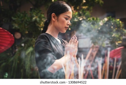 326 Altar portrait of buddha Images, Stock Photos & Vectors | Shutterstock