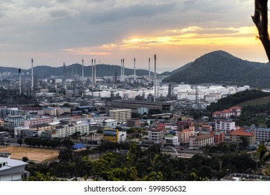 Thai Oil Refinery (petrochemical Industry)  At Twilight In Sriracha, Chonburi, Thailand

