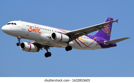 
Thai Smile Airbus A320-200 Registration HS-TXE Landing At Suvarnabhumi Airport Bangkok.January 27,2020