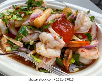 Thai Spicy Salted Egg Yolk And Shrimp Salad With Lotus Root And Onion