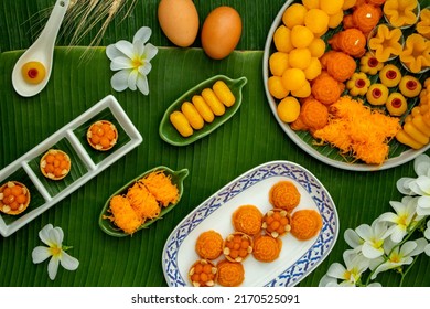 Thai traditional dessert concept, Assorted thai desserts served in a plate for auspicious day. - Shutterstock ID 2170525091