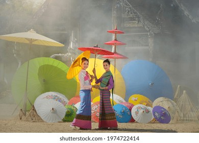 Thai Woman In Traditional Costume.Asian Beautiful Woman Wearing Traditional Thai Culture,vintage Style,Thailand