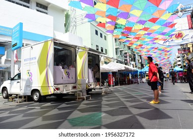 Thailand - 14 April 2021 Health Officials Lead The Mobile Vehicle Unit. Testing For People Infected With COVID-19 How To Store Secretions In The Nasopharynx Swab For People At Khao San Road, Bangkok.