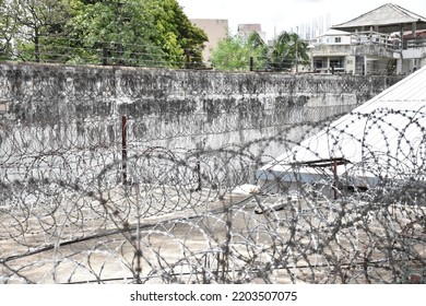 6 612 Thailand Prison Shutterstock   Thailand Bangkok Prison   Wall 260nw 2203507075 