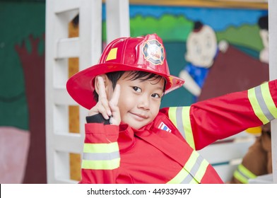 THAILAND - JULY 7: Kid Firefighters  (Fire Safety For Kids In School) On JULY 7, 2016 In Chonburi School, Thailand