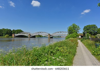 Thames Path At The Barnes Railway Bridge.