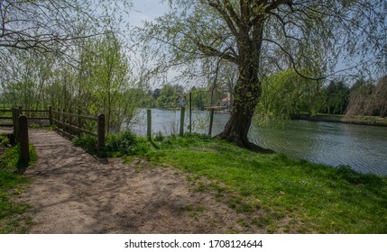 Thames Riverside At Wallingford In Oxfordshire