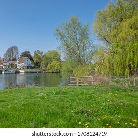 Thames Riverside At Wallingford In Oxfordshire