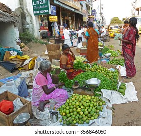 6,271 Textile market india Images, Stock Photos & Vectors | Shutterstock