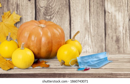 Thanksgiving 2020, Coronavirus Days, Protective Face Mask And Colorful Pumpkins