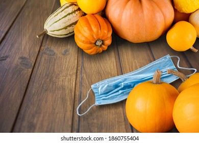 Thanksgiving 2020, Coronavirus Days, Protective Face Mask And Colorful Pumpkins