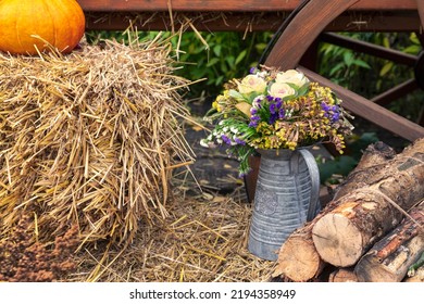 Thanksgiving Home Decor Using Pumpkins, Dry Herbs And Flowers.