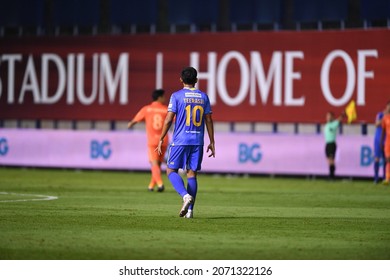 Thanyaburi-Pathumthani-6NOV2021:Teerasil Dangda #10 Player Of Bg Pathum In Action During Thaileague2021 Between Bgpu Against Buriram At Leo Stadium,thailand