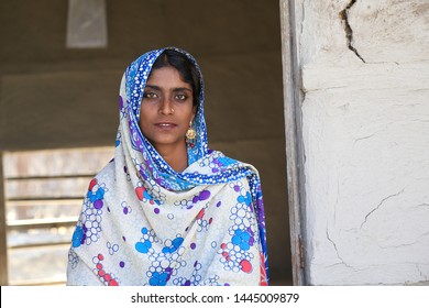 Cute pakistani women